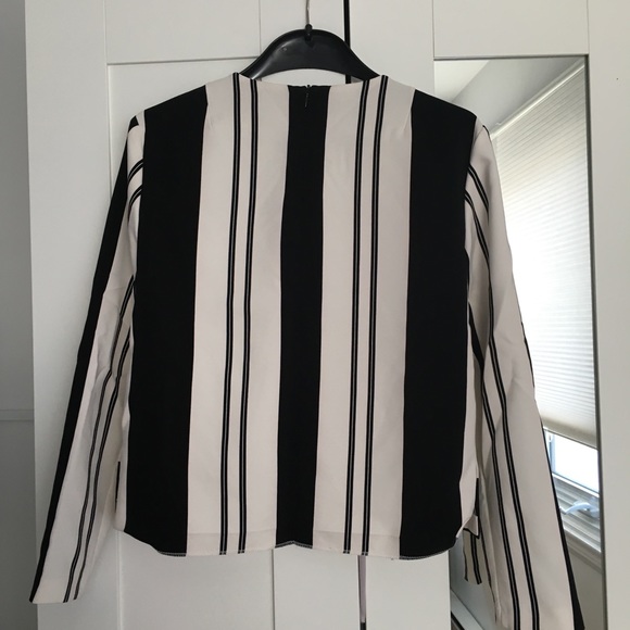 Zara black and white stripe blouse - Picture 5 of 7